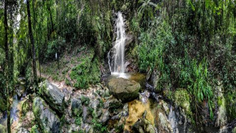 Cachoeira Véu da Noiva